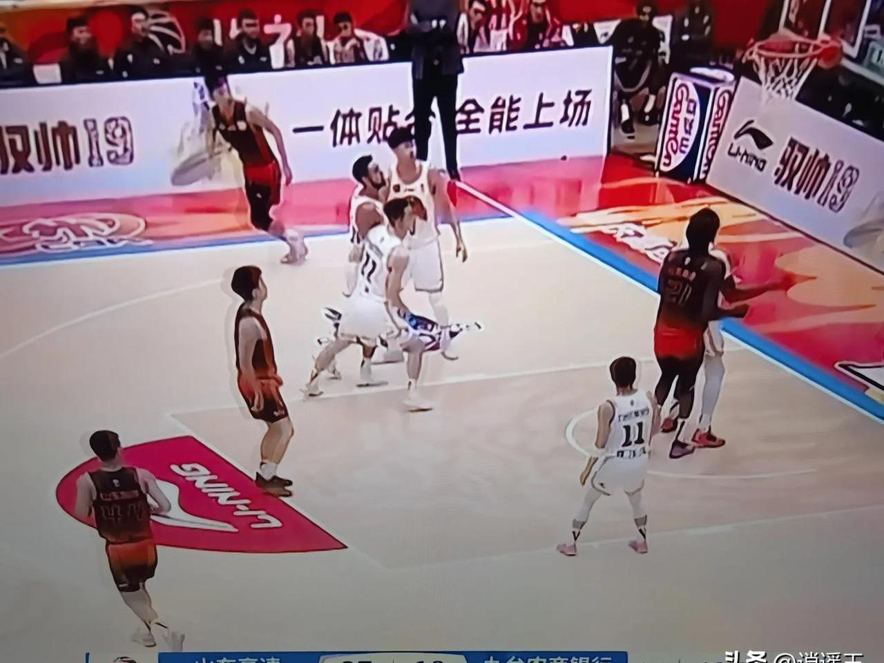 吉林队球员磨炼技术，迎战实力强劲对手